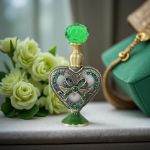 Load image into Gallery viewer, Crystal Bow Perfume Oil Bottle
